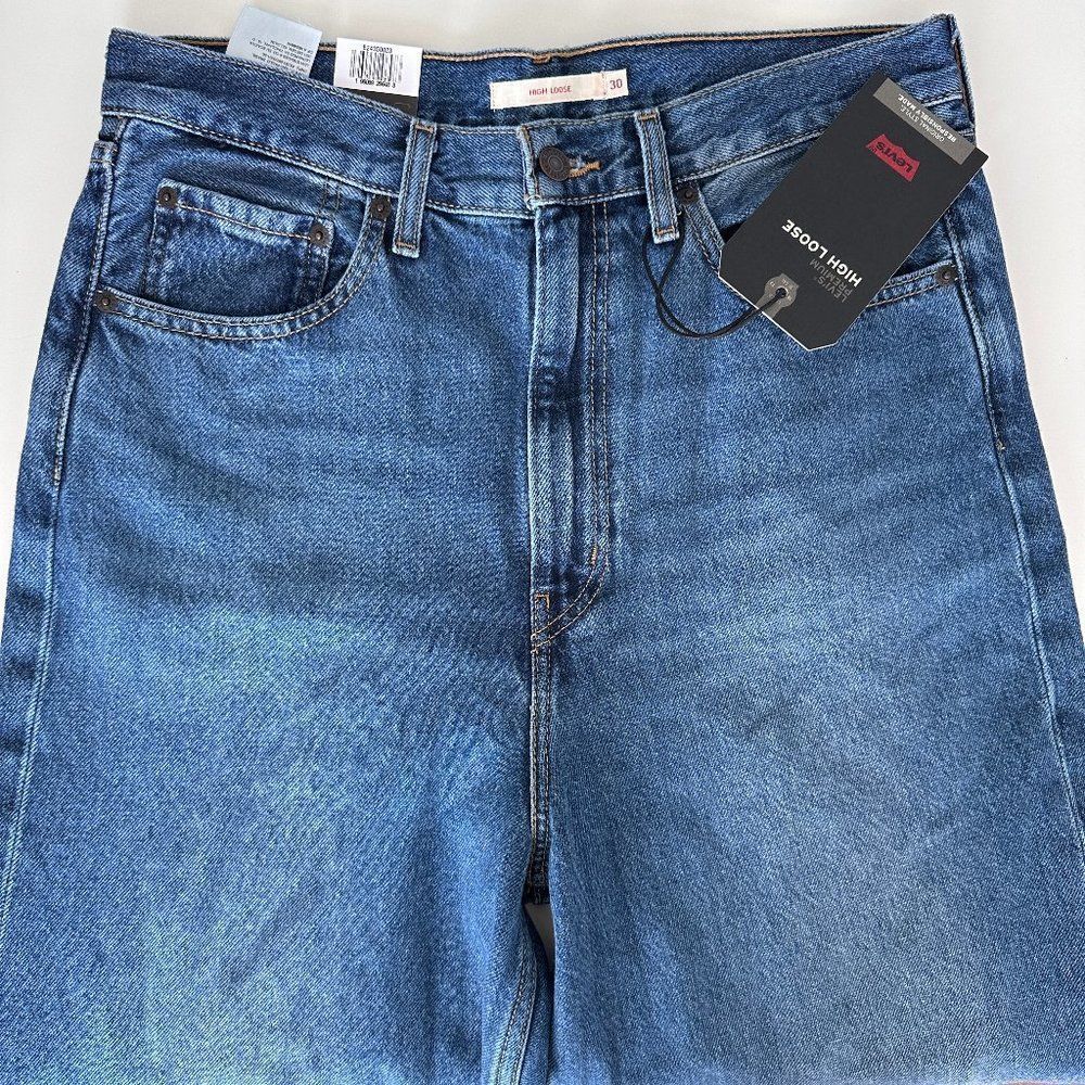 NWT Levi's high waist wide leg jeans - Picture 9 of 9